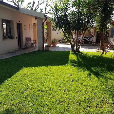 Gentarrubia Bed and Breakfast Capoterra Buitenkant foto