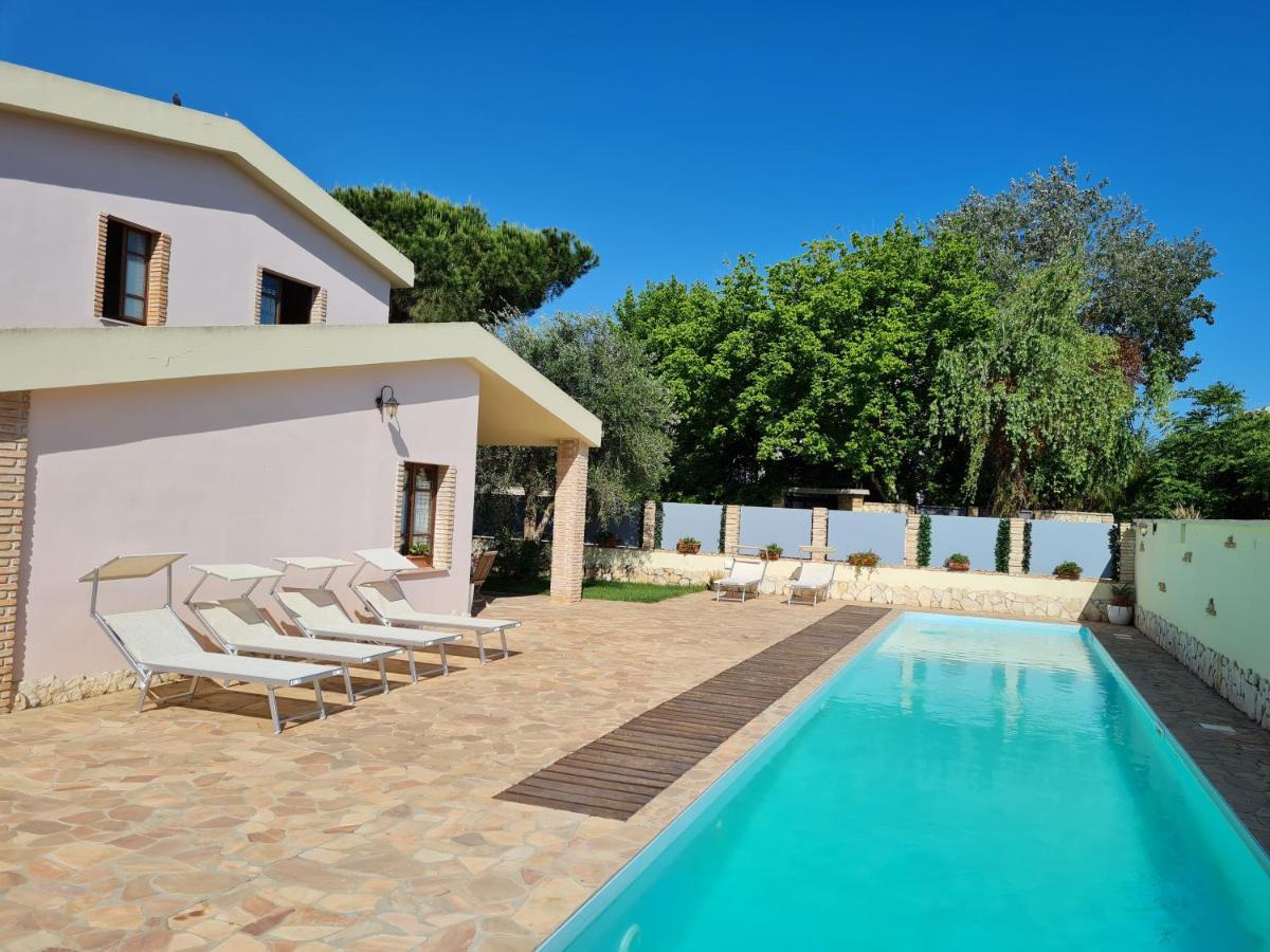 Gentarrubia Bed and Breakfast Capoterra Buitenkant foto