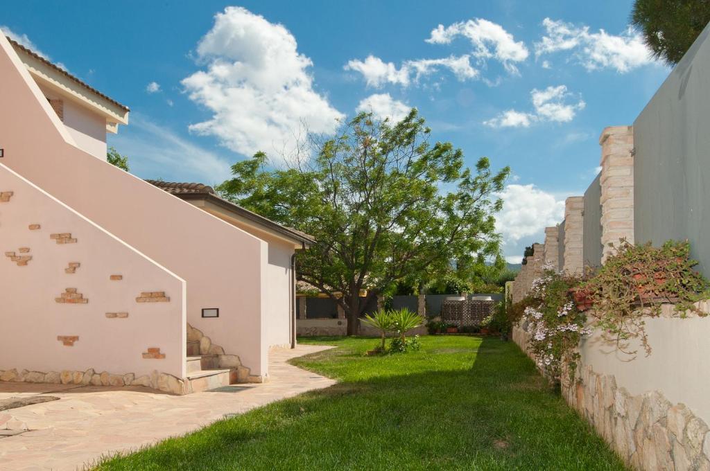 Gentarrubia Bed and Breakfast Capoterra Buitenkant foto