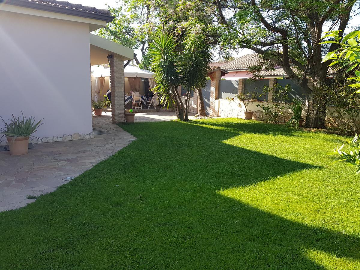 Gentarrubia Bed and Breakfast Capoterra Buitenkant foto