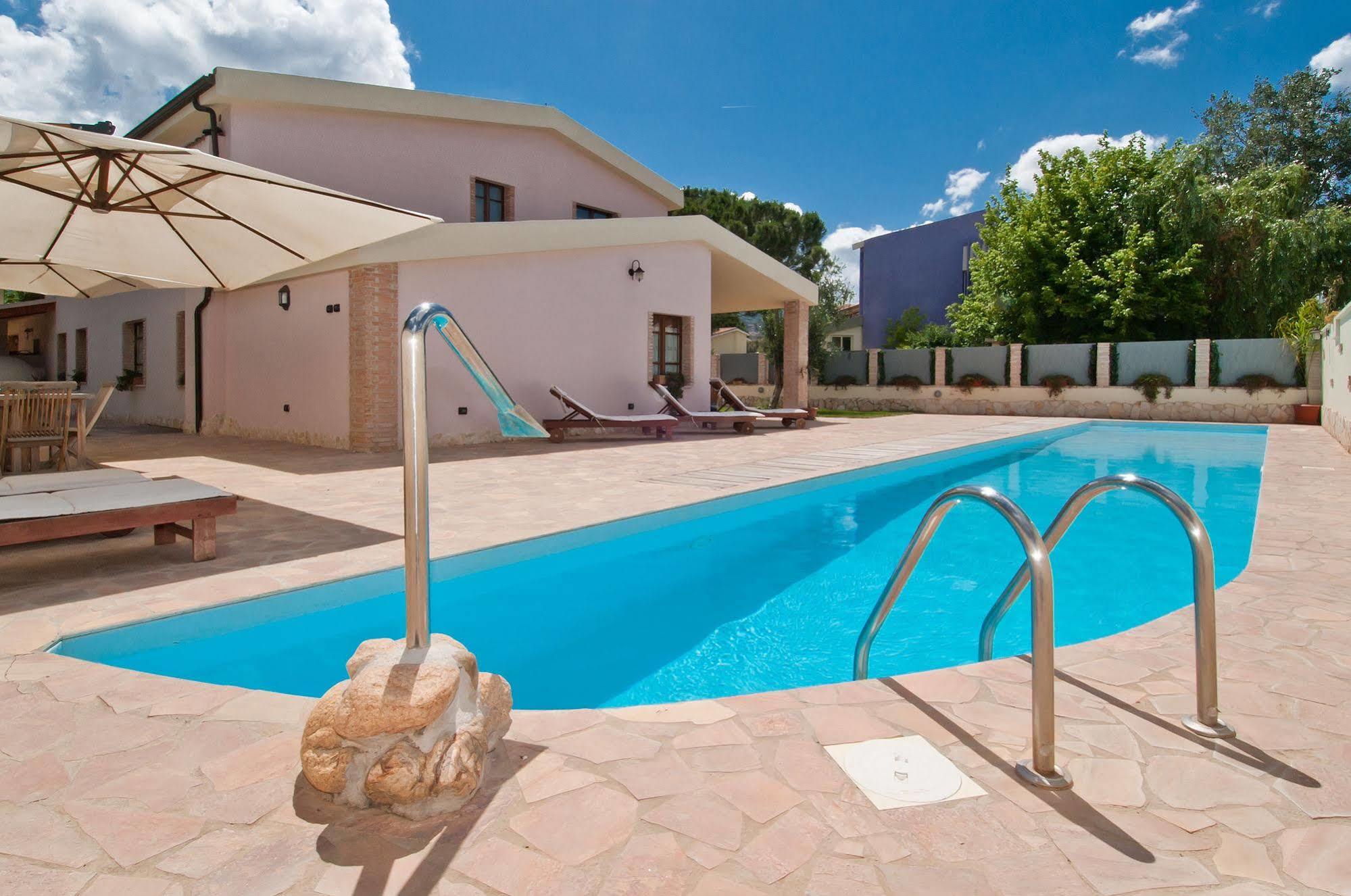 Gentarrubia Bed and Breakfast Capoterra Buitenkant foto